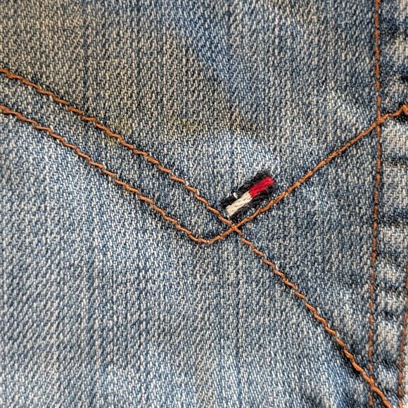 Y2K Baggy Tommy Hilfiger Denim Jorts - Size 34w - Picture 2 of 5